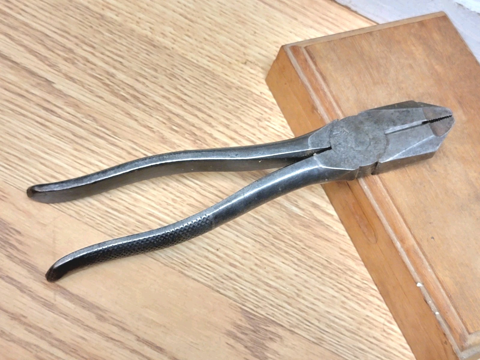 Vintage UTICA Tools No. 1950 - 8 1/2 Vintage UTICA Tools No. 1950 - 8 1/2