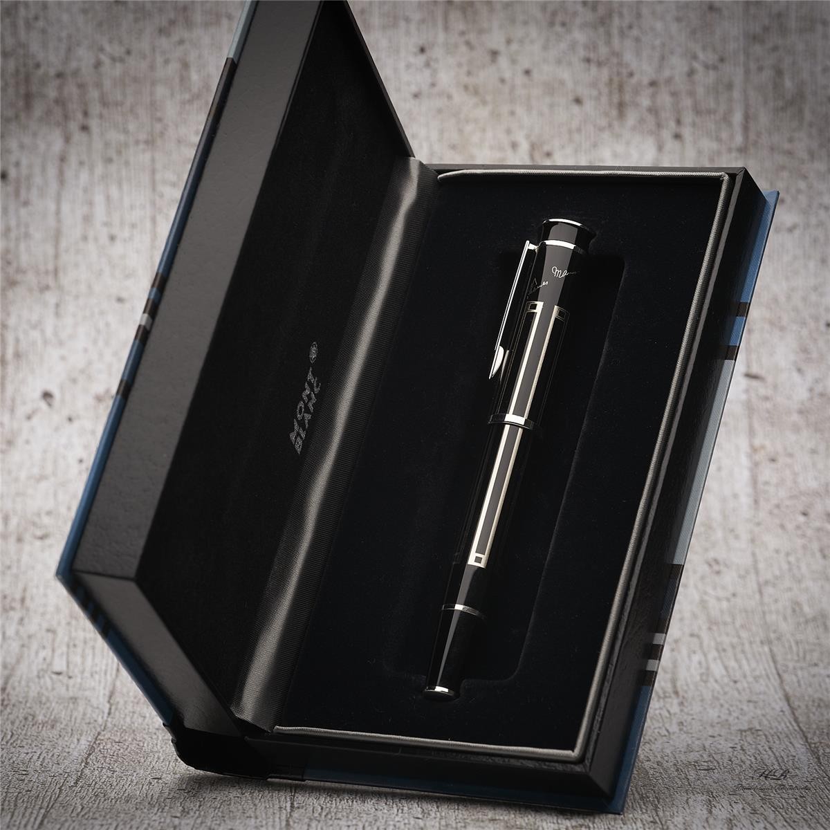 Montblanc Writers Edition from 2009 Thomas Mann Fountain Pen ID 104154