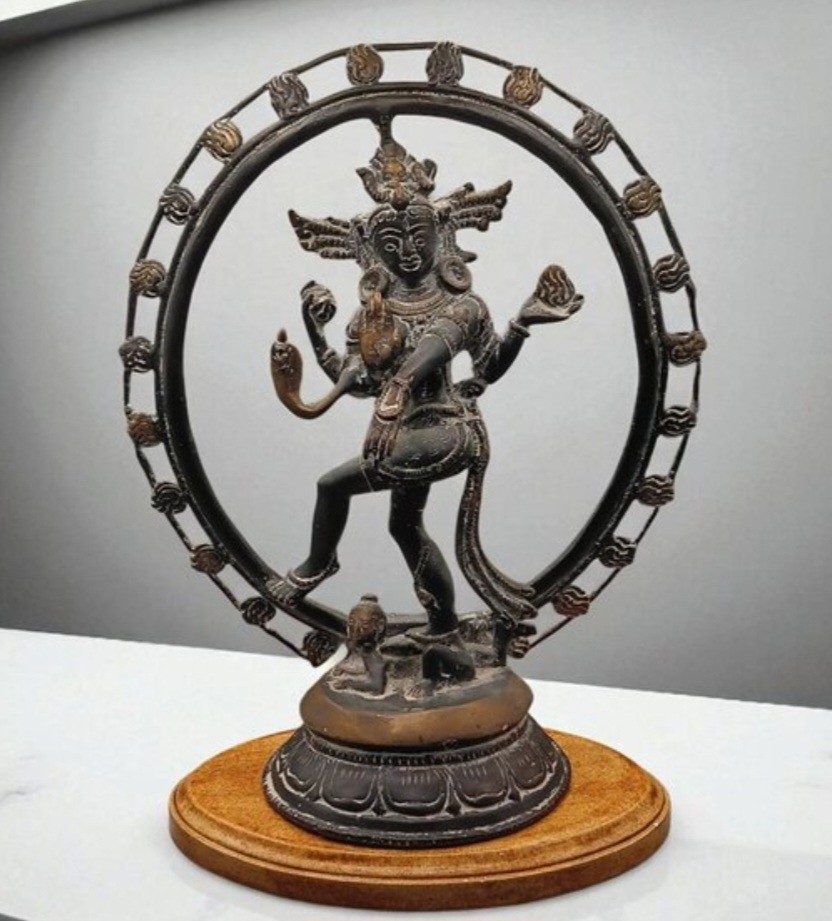 Vintage Indian Hindu Bronze Dancing Shiva Nataraja; Lord of Dance Statue 12 Vintage Indian Hindu Bronze Dancing Shiva Nataraja; Lord of Dance Statue 12