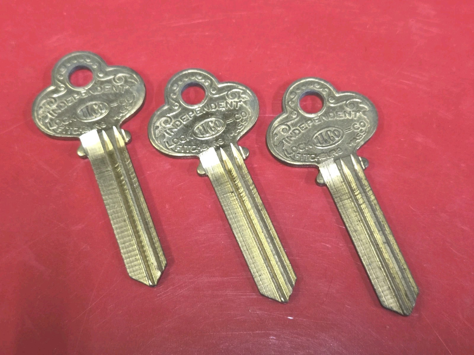 Vintage Lot Of 3 Independent Lock Co. Uncut CO33 Brass Key Blanks Fitchburg Mass Vintage Lot Of 3 Independent Lock Co. Uncut CO33 Brass Key Blanks Fitchburg Mass
