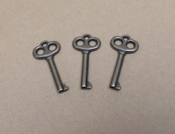 Grandfather Clock Door Key set of 3 in Antique Bronze Finish for Howard Miller