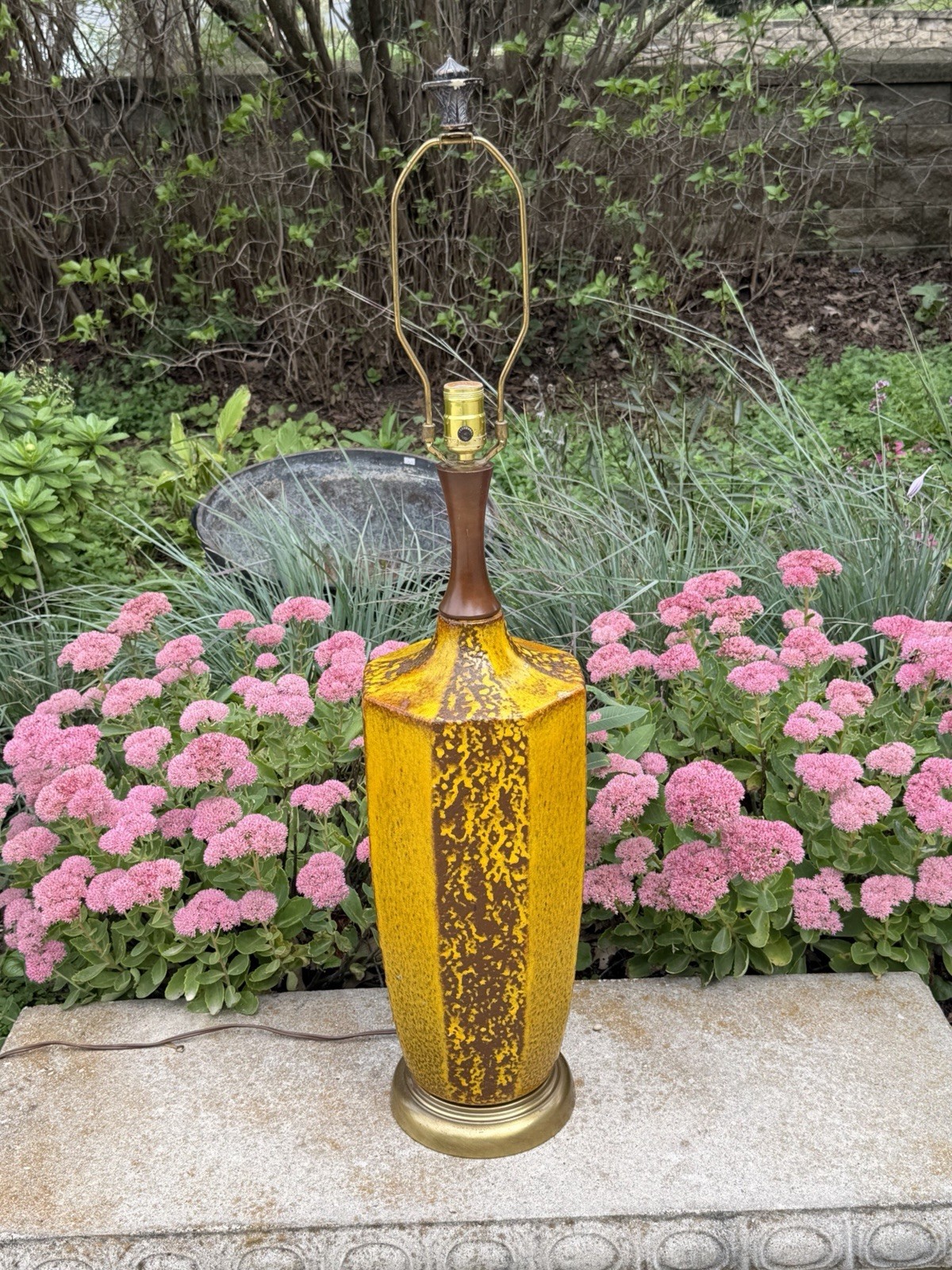 Mid Century Modern Vintage Ceramic Table Lamp Lava Drip Glaze Mid Century Modern Vintage Ceramic Table Lamp Lava Drip Glaze