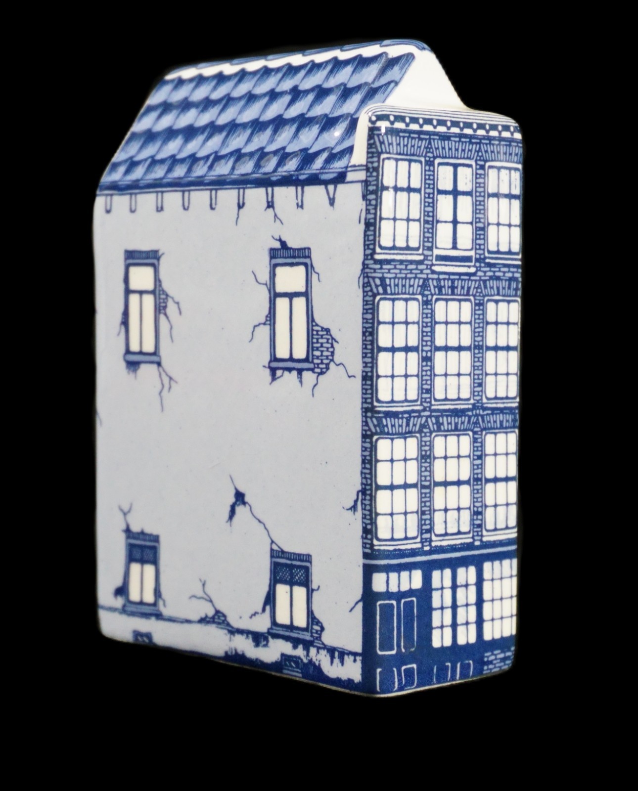 Vintage Delft Blue Hand Painted Miniature House 4 Ann Frank Huis (B1) Vintage Delft Blue Hand Painted Miniature House 4 Ann Frank Huis (B1)
