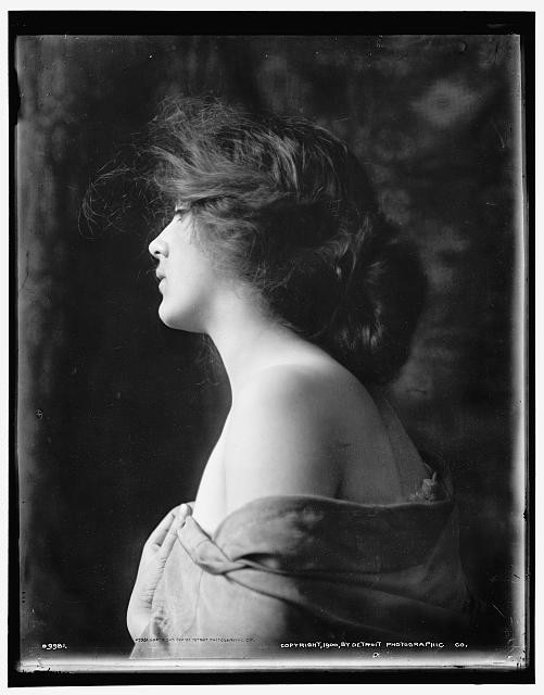 Photo:c1900 Profile Portrait of Woman in Studio