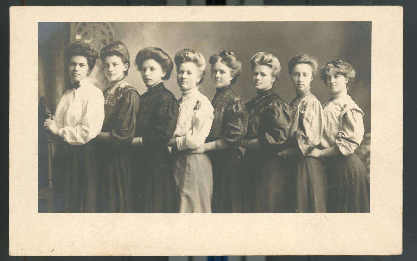 1908 - Maynard Minnesota RPPC - 8 women posing - to Racine, Minnesota - Stamped 1908 - Maynard Minnesota RPPC - 8 women posing - to Racine, Minnesota - Stamped
