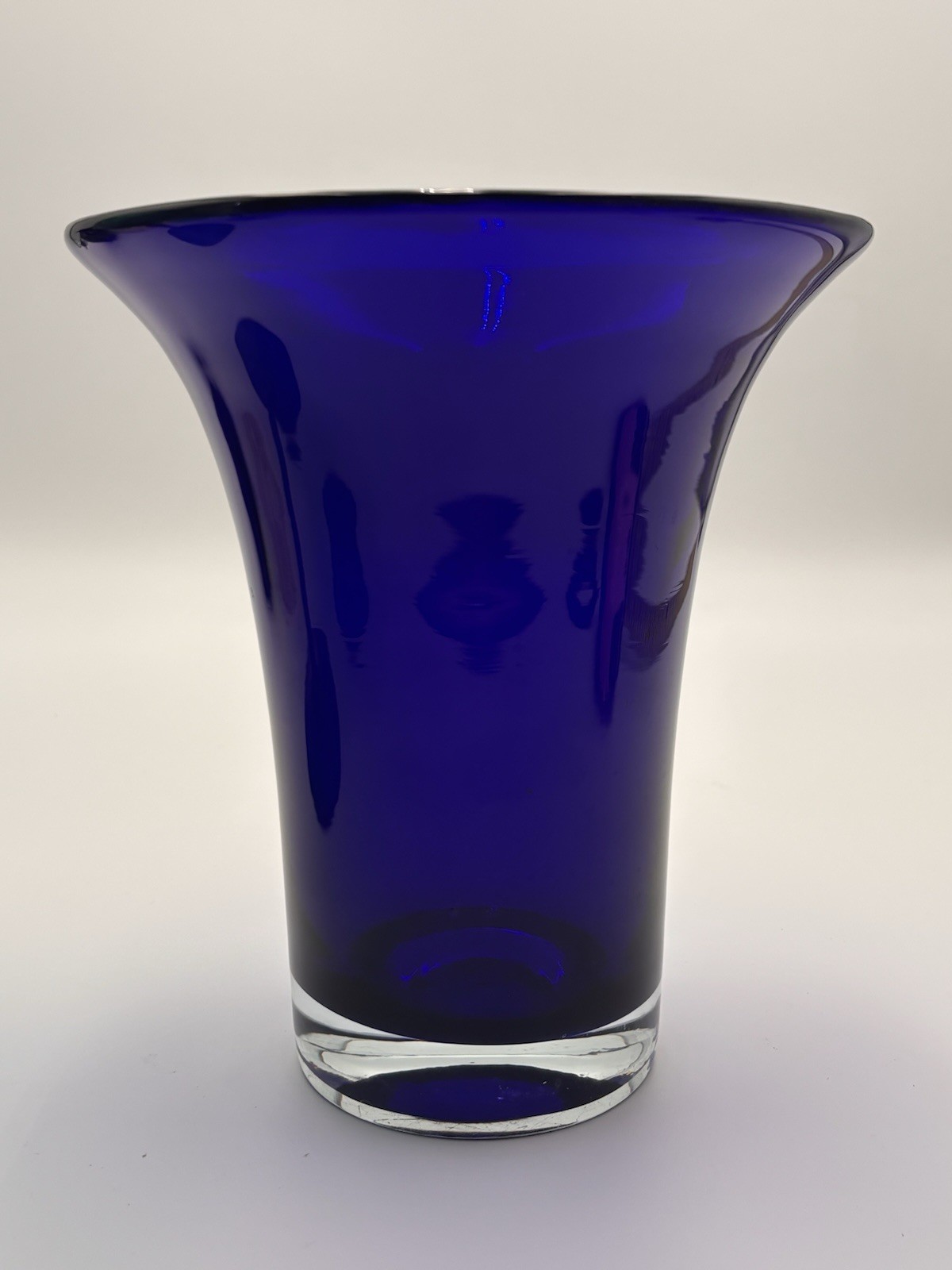 MCM Vintage Cobalt Blue Glass Trumpet Vase Flared Heavy Polished Pontil 8.5”