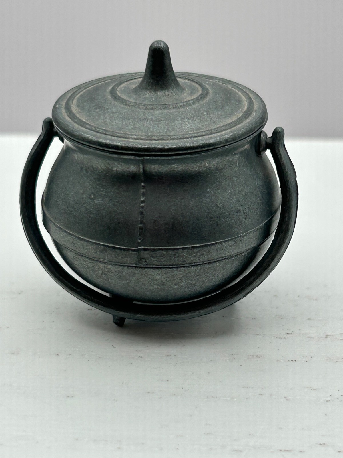 1930s Vntg English Pewter Mini Cauldron w/Lid Pearson Page Jewsbury, RD-756154 1930s Vntg English Pewter Mini Cauldron w/Lid Pearson Page Jewsbury, RD-756154