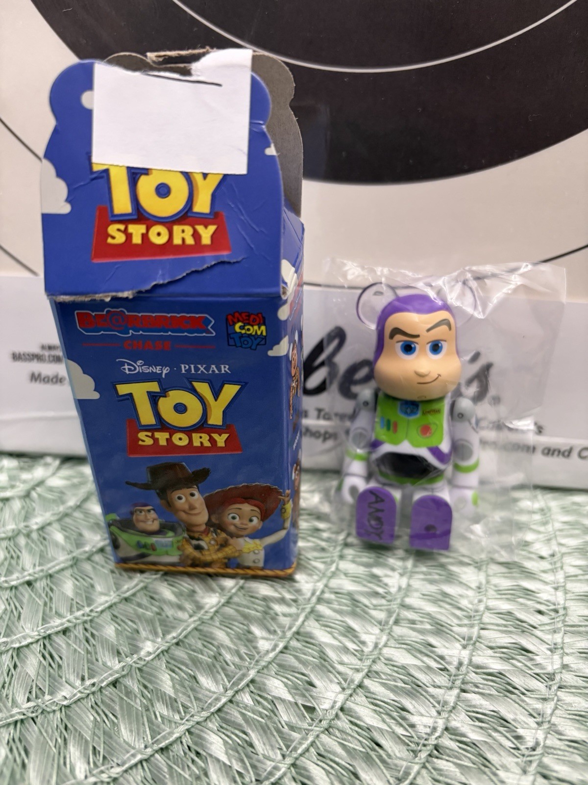 Medicom Toy BE@RBRICK Toy Story Buzz Lightyear Chase Plastic Figure w/ Box