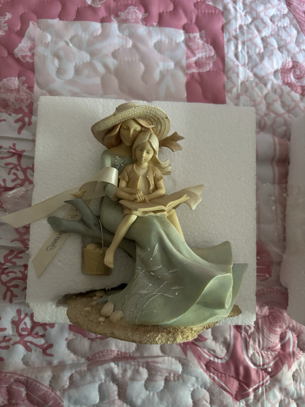 Foundations Woman With Little Girl Figurine BEACH SCENE RARE