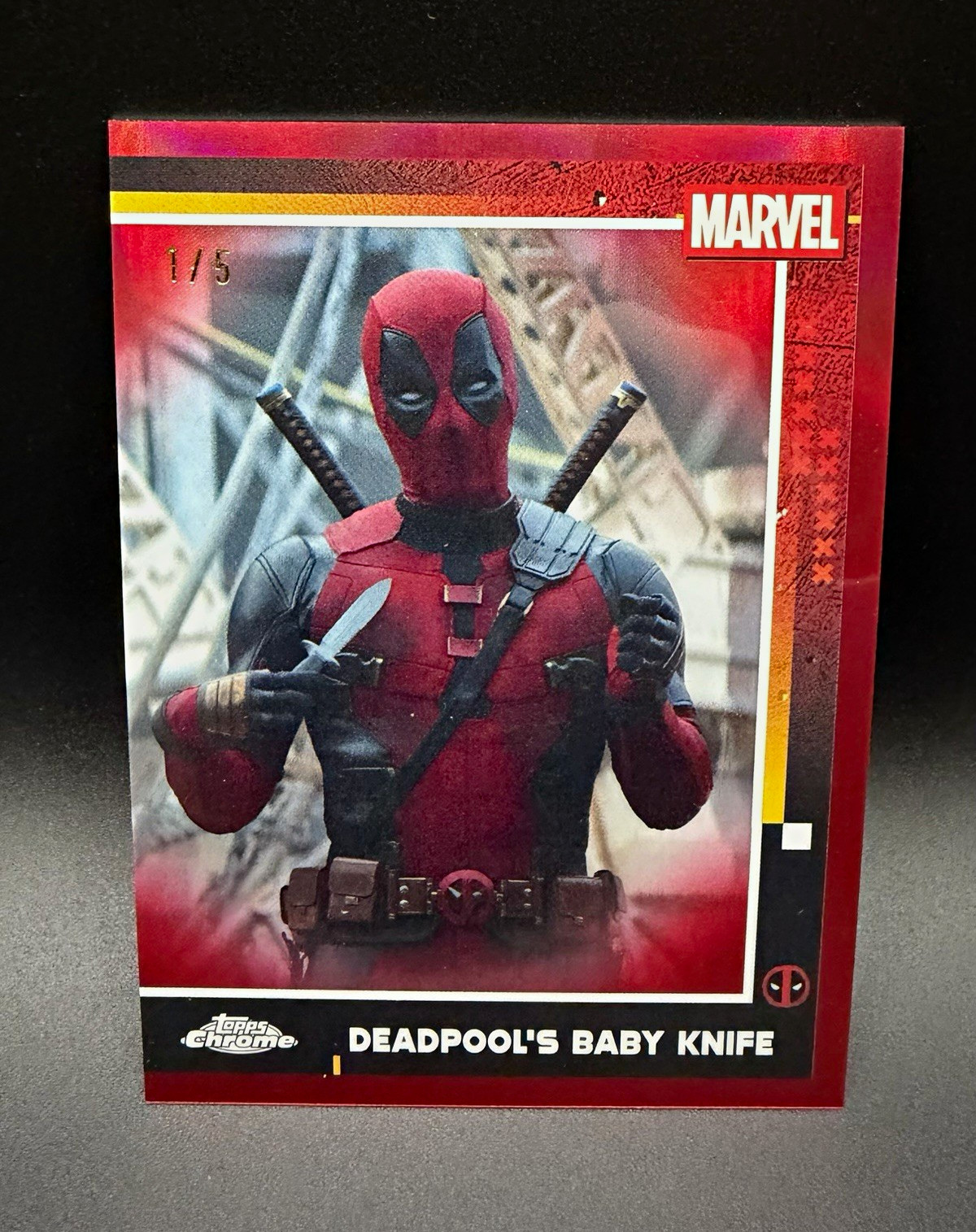 Topps 2025 Marvel Deadpool & Wolverine Deadpool\'s Baby Knife 1/5
