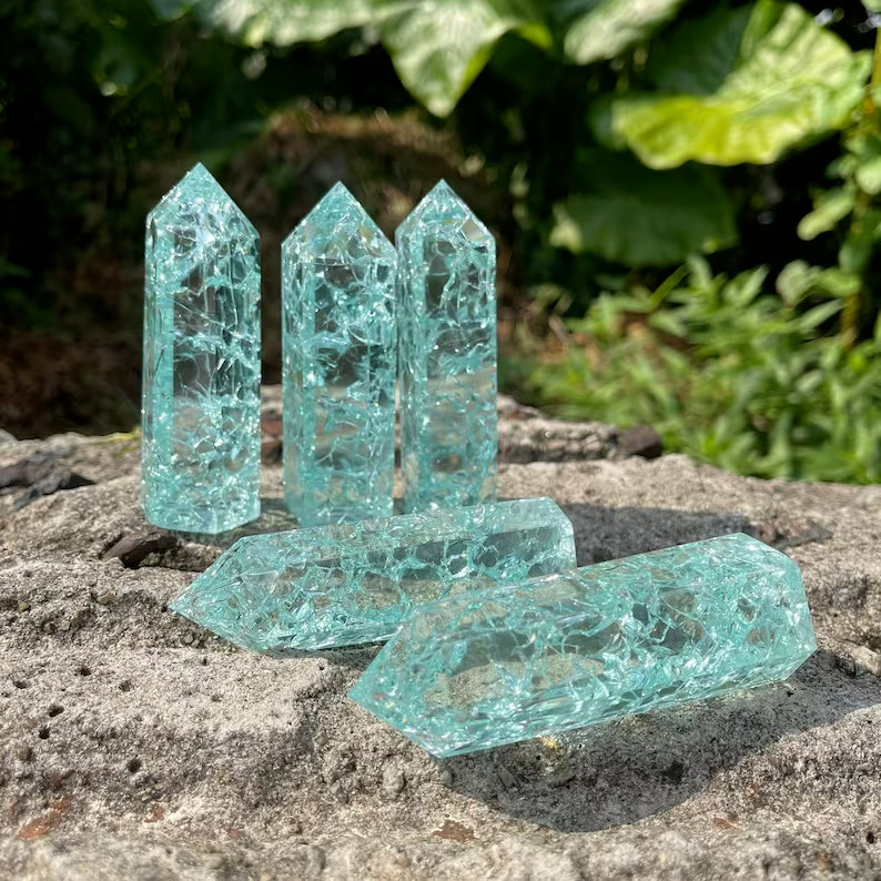 1Pc 2025HOT Blue Crackle Tower Point Clear Crackle Gemstone Crystal Home Decor 1Pc 2025HOT Blue Crackle Tower Point Clear Crackle Gemstone Crystal Home Decor