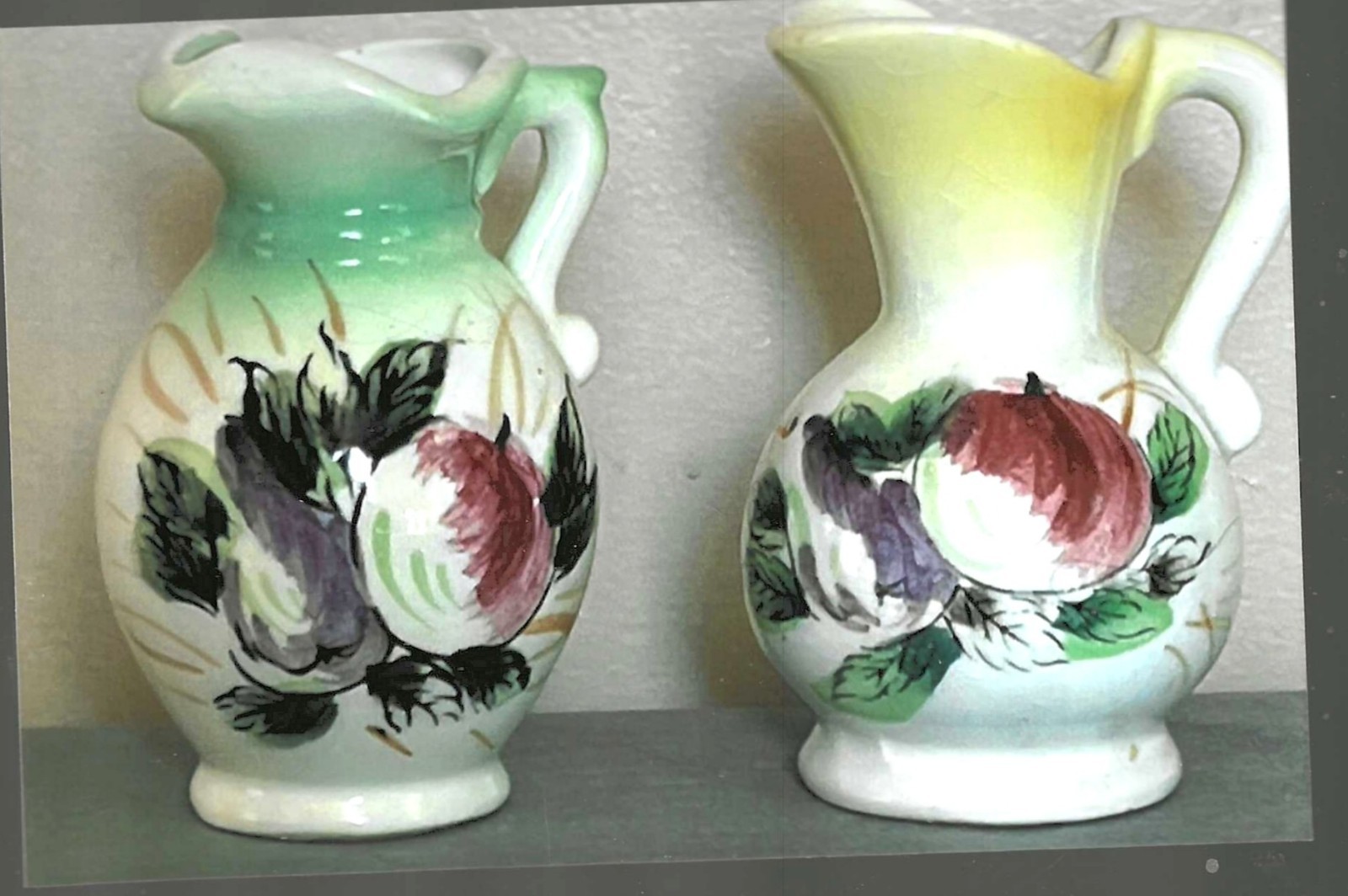 VINTAGE CERAMIC CREAMERS pair 6\