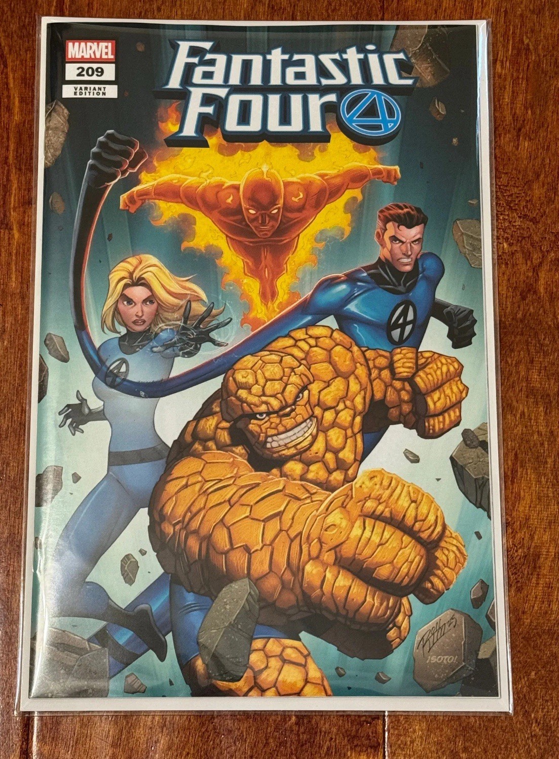 Fantastic Four #209 (2025) WhatNot Exclusive Trading Pack Variant Ron Lim