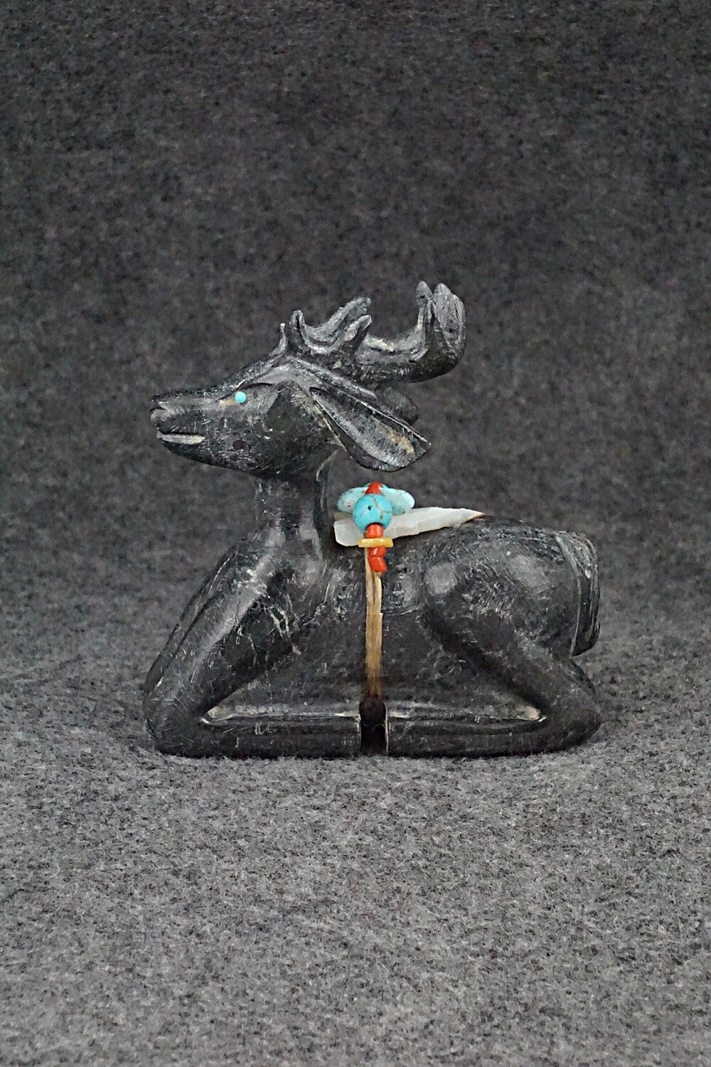 Deer Zuni Fetish Carving - Douglas Martza Deer Zuni Fetish Carving - Douglas Martza