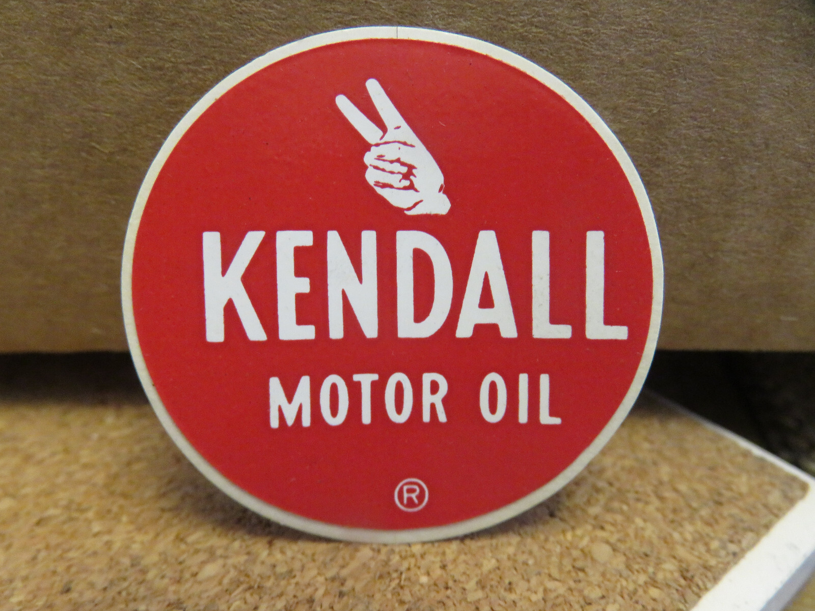 KENDALL MOTOR OIL STICKER (1 1/2 KENDALL MOTOR OIL STICKER (1 1/2