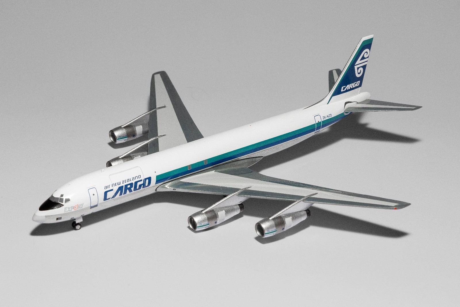 Aeroclassics 1:200 AIR NEW ZEALAND CARGO DC-8-50 ZK-NZD - RARE/LOW PRICE