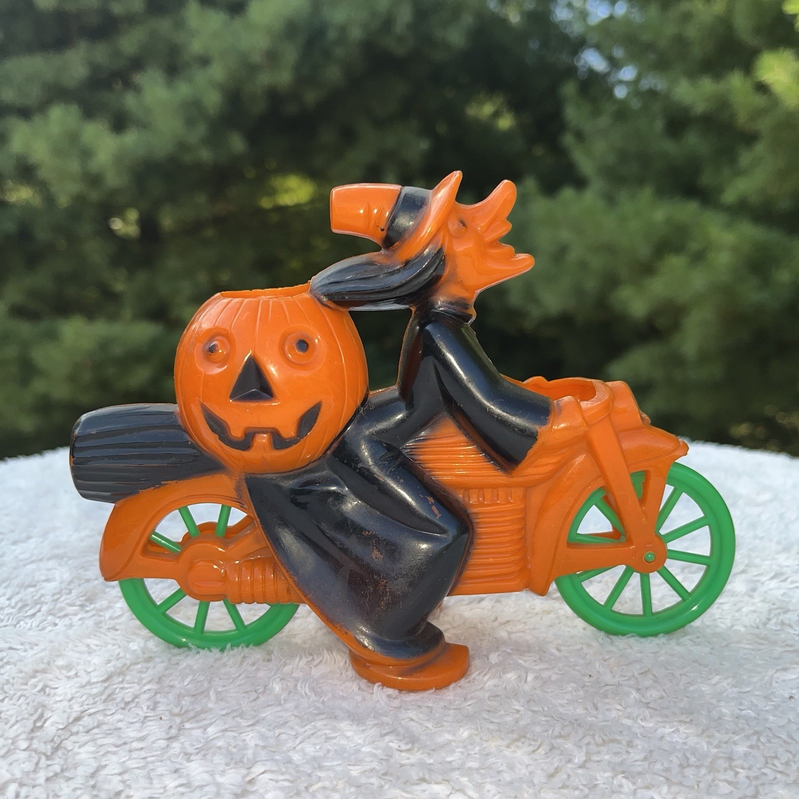 Vintage 1950s Rosbro Witch Motorcycle Pumpkin Halloween Candy Container Rare