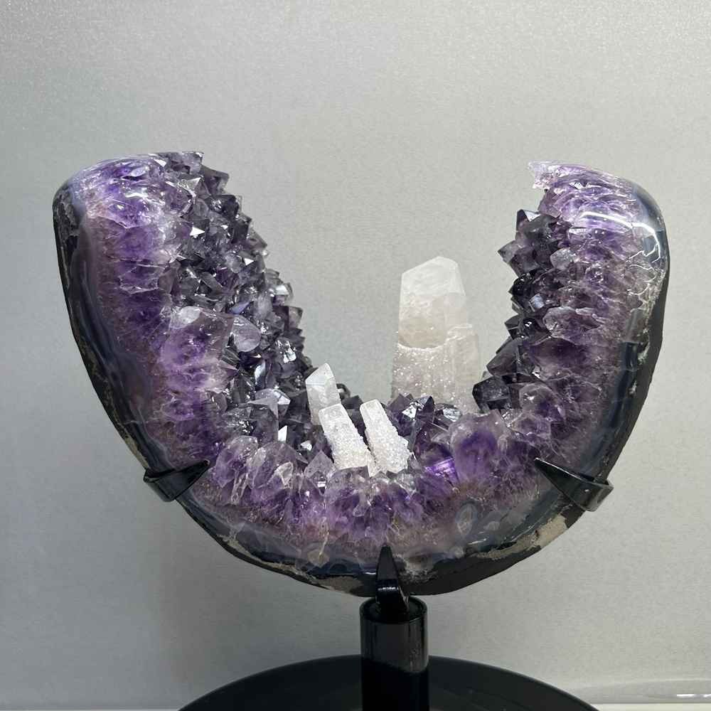 18.5LB Rare Natural Amethyst Geode Quartz Crystal Calcite Mineral Specimen 18.5LB Rare Natural Amethyst Geode Quartz Crystal Calcite Mineral Specimen