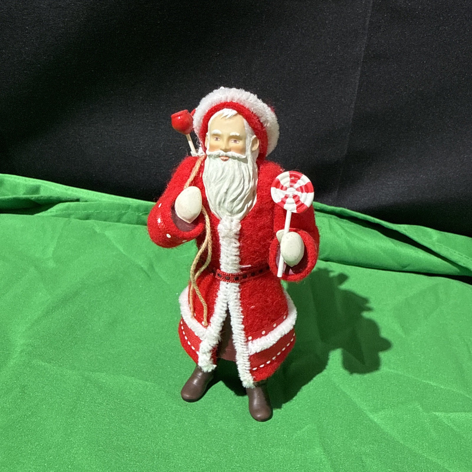 Hallmark Keepsake 2011 Father Christmas Santa #8 Series Red Suit Candy Ornament
