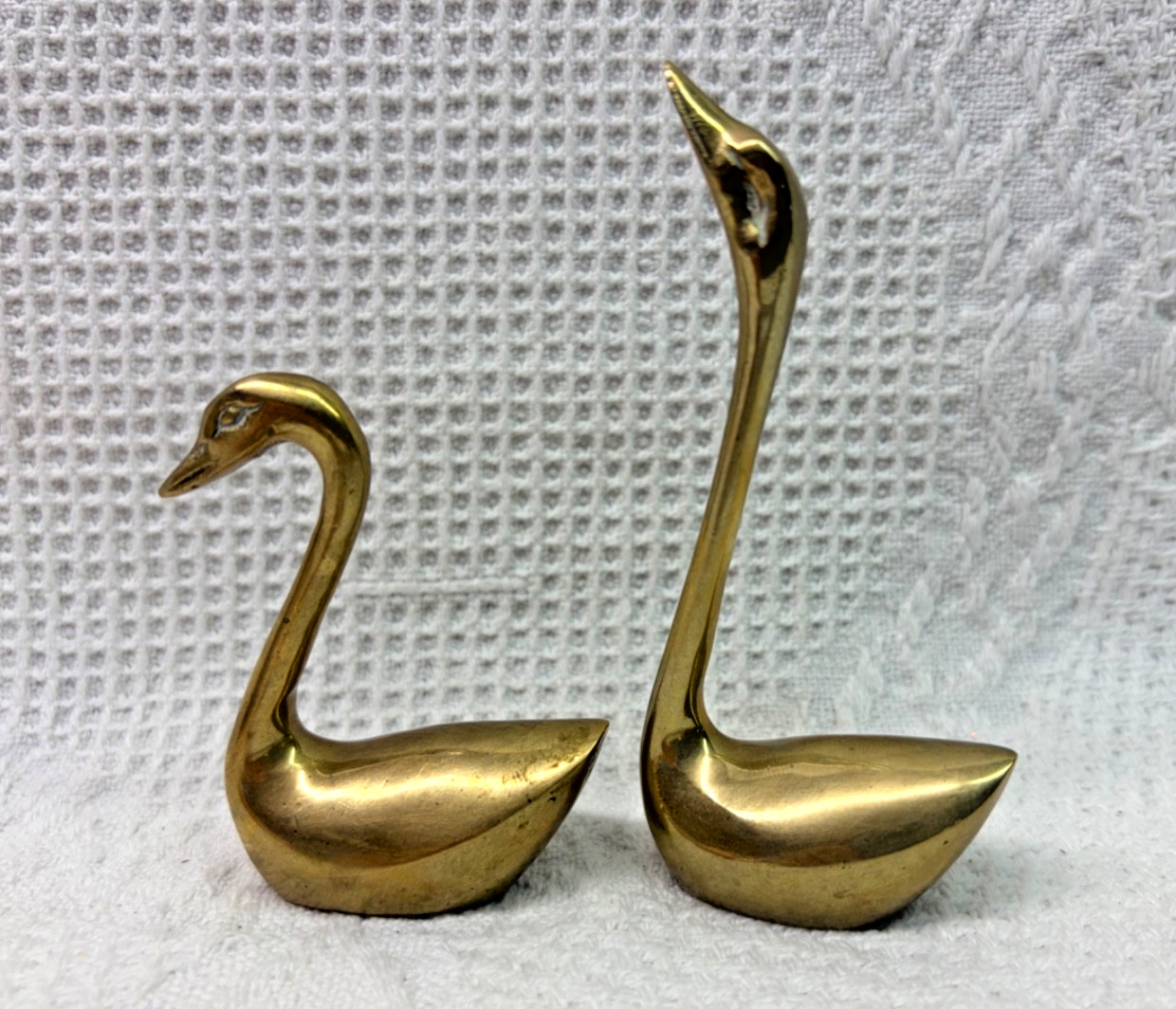 Vintage Mid-Century Solid Brass Swan Figurines Pair Hollywood Regency Decor Vintage Mid-Century Solid Brass Swan Figurines Pair Hollywood Regency Decor