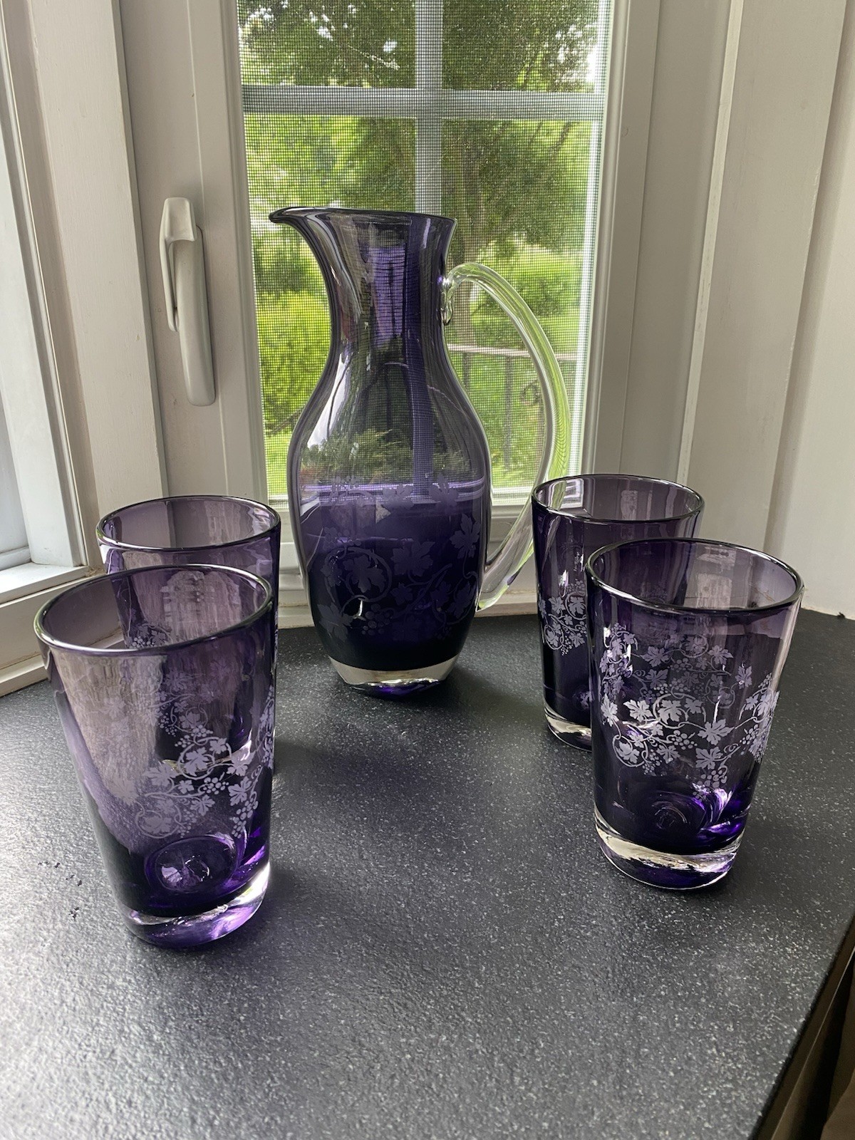 Vintage Etched Amethyst Pitcher With 4 Glasses