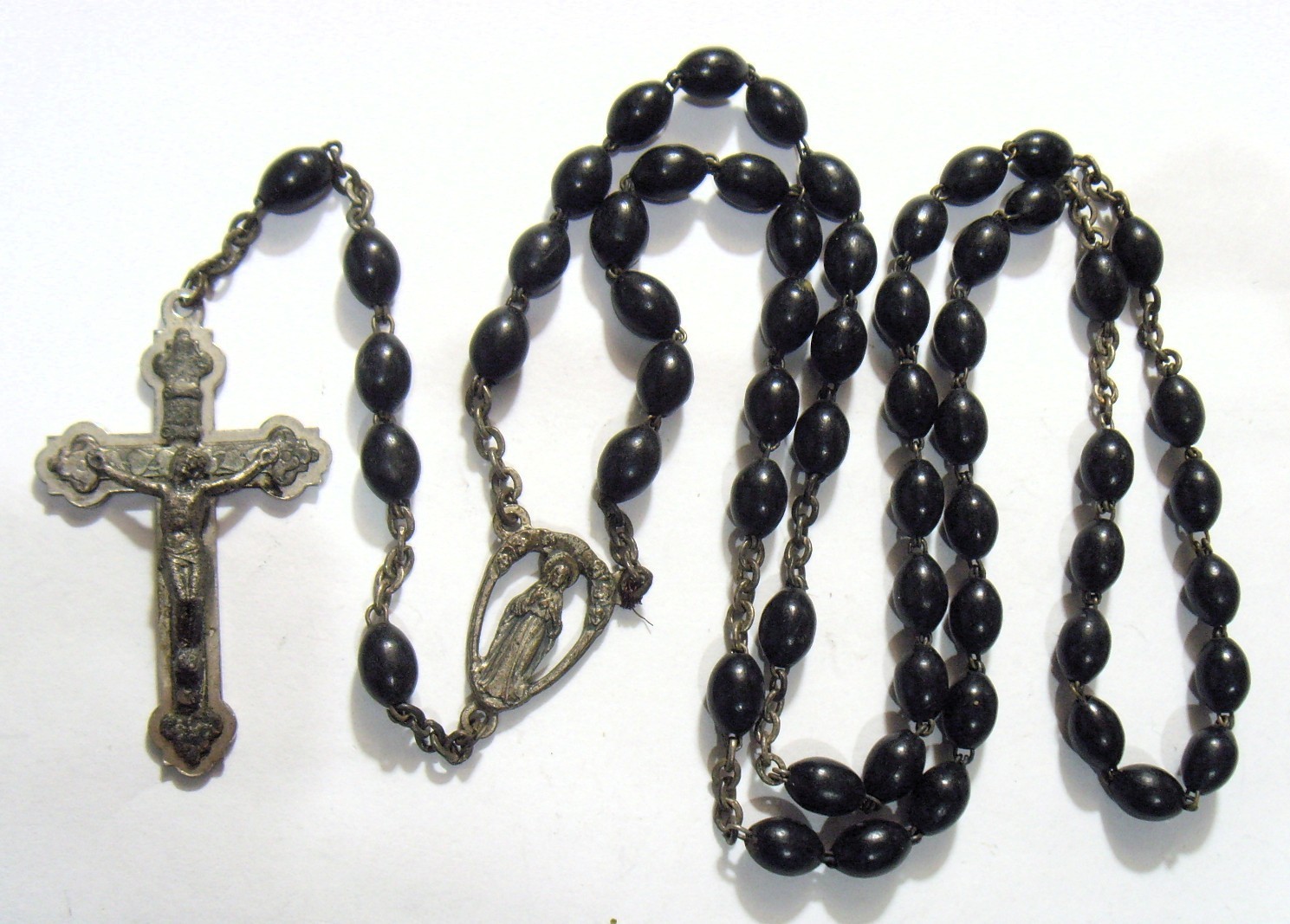 1930s antiq religious catholic Saint Mary rosary black beads nice crucifix 55115 1930s antiq religious catholic Saint Mary rosary black beads nice crucifix 55115