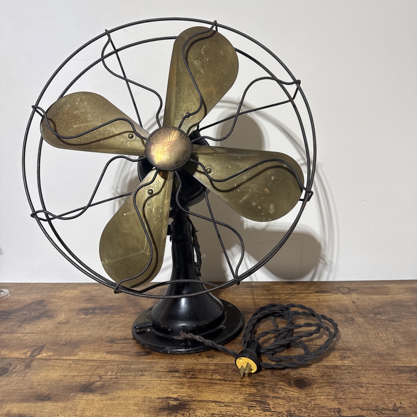 Antique Peerless Electric Fan 16 Antique Peerless Electric Fan 16