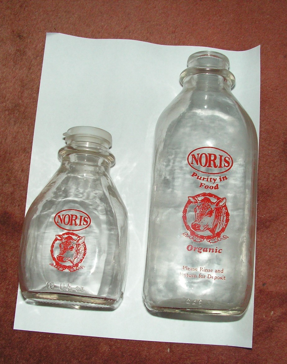 ANTIQUE VINTAGE CLEAR GLASS 16 oz MILK BOTTLE with cap NORIS DAIRY + Quart jug