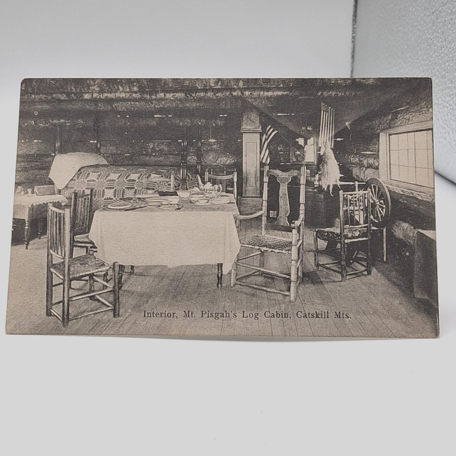 Postcard: Interior Mt. Pisgah\'s Log Cabin Catskill Mountains c1907