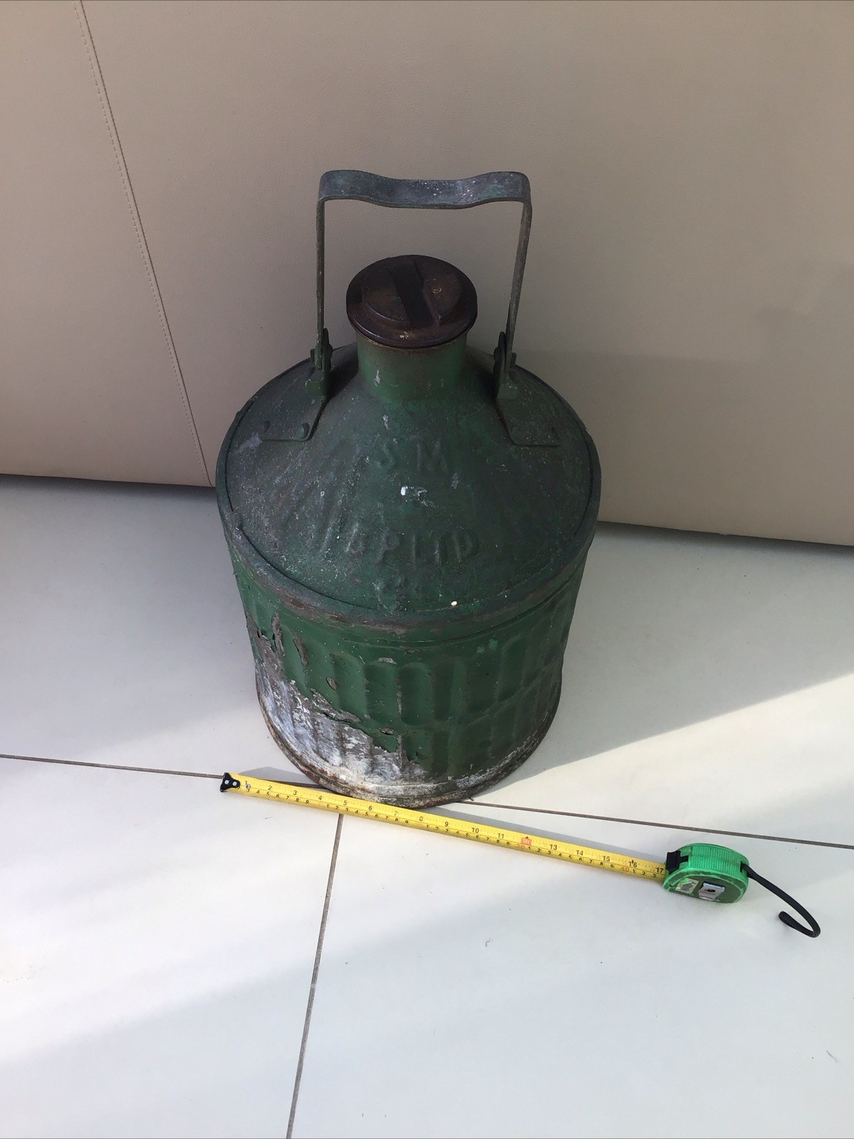 Vintage 1920/30’s Large 5 Gallon BP Ltd Oil/Petrol Can Vintage 1920/30’s Large 5 Gallon BP Ltd Oil/Petrol Can