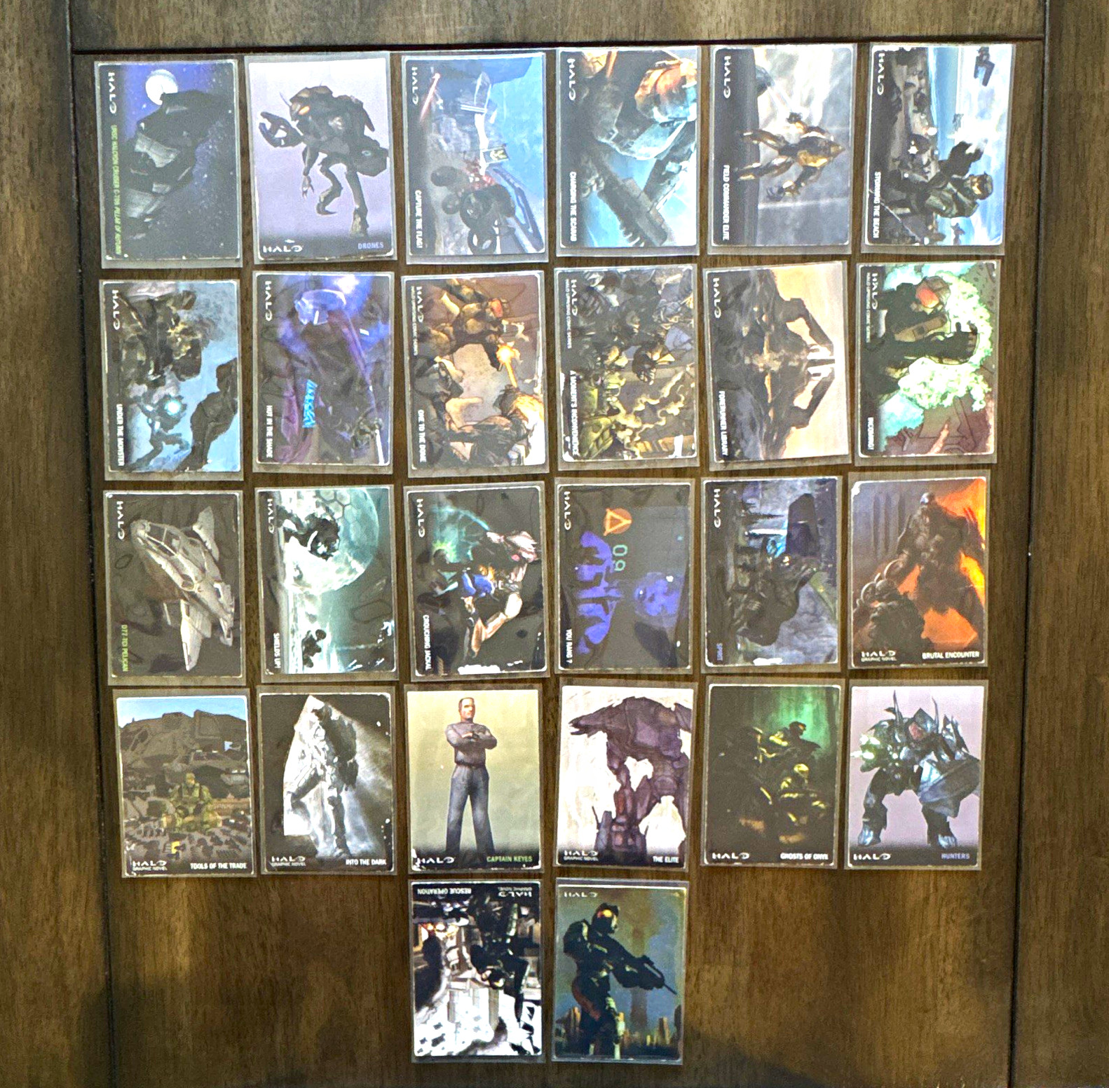 Topps 2007 Halo Trading Card Lot 26 Cards Foil Promo Card #7 of 10 Master Chief Topps 2007 Halo Trading Card Lot 26 Cards Foil Promo Card #7 of 10 Master Chief