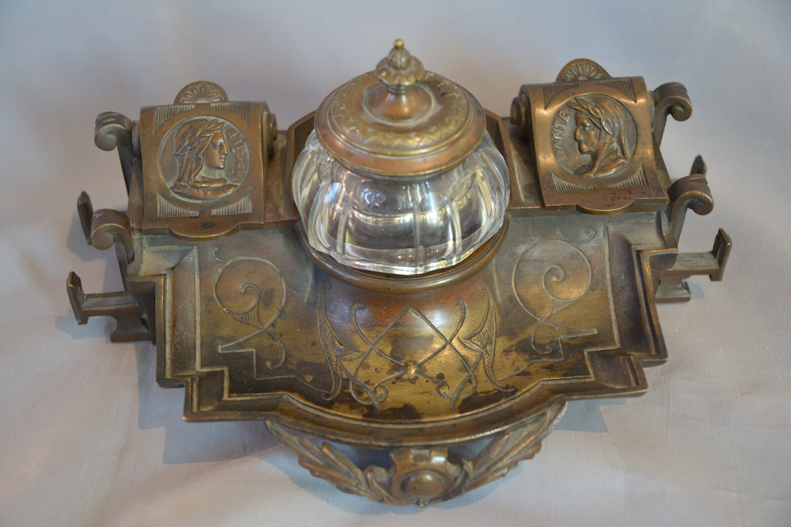 SUPERB RARE ANTIQUE VICTORIAN NEOCLASSICAL CAST BRONZE INKWELL C 1850