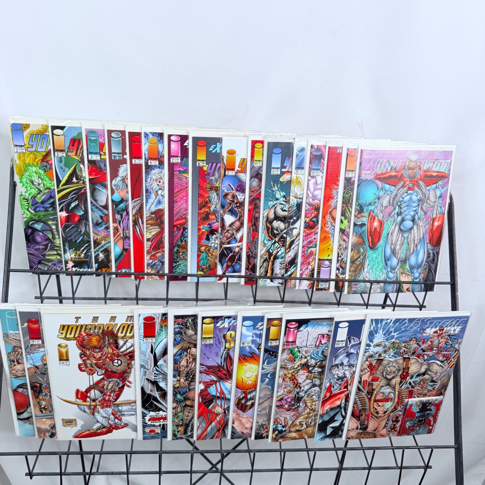 Team Youngblood 1-19 & Extreme Sacrifice Parts 0-5 8 w/Aftermath lot Image Team Youngblood 1-19 & Extreme Sacrifice Parts 0-5 8 w/Aftermath lot Image