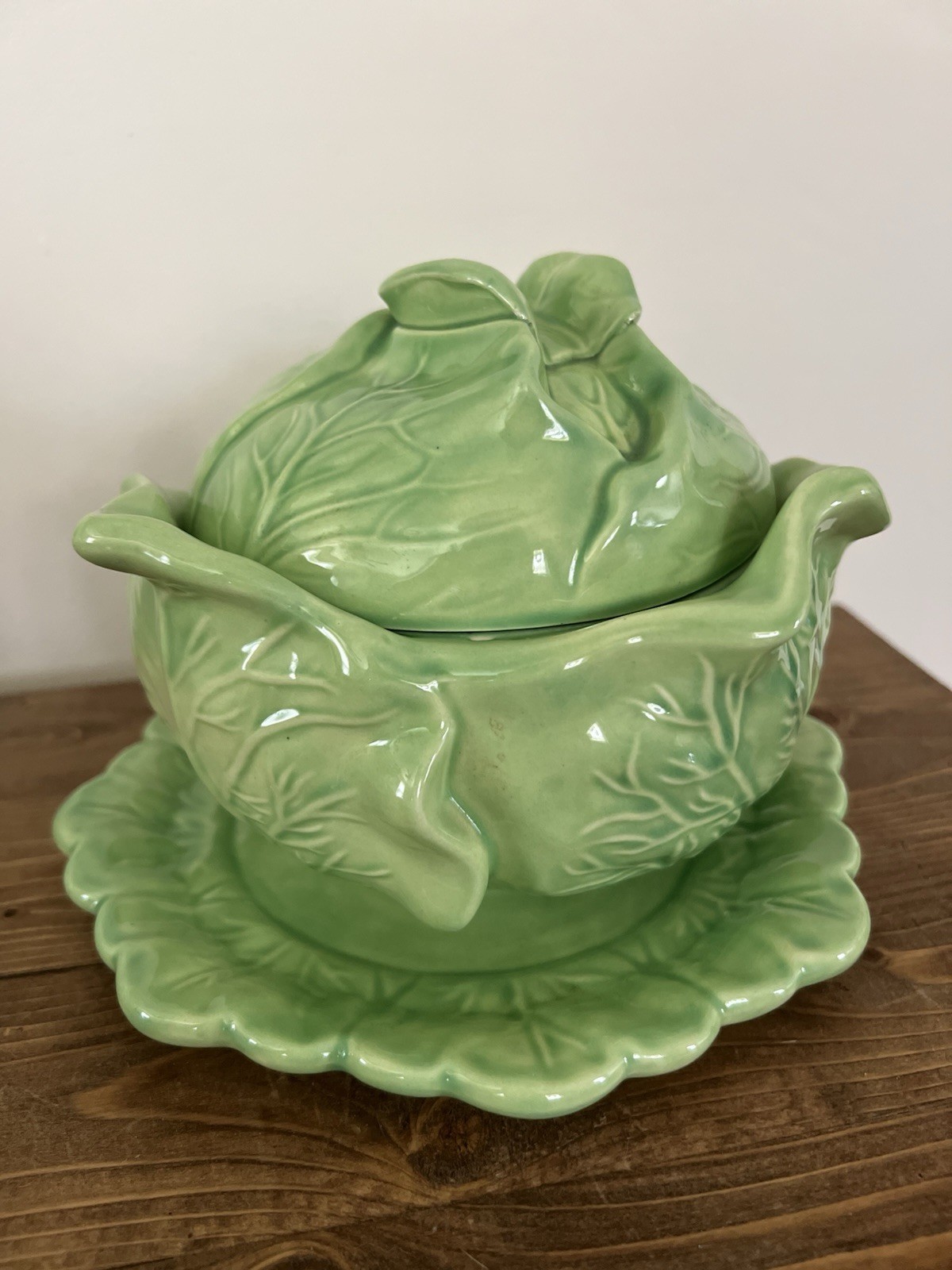 VTG Holland Mold RWB Green Lettuce Cabbage Serving Tureen with Lid and Plate. VTG Holland Mold RWB Green Lettuce Cabbage Serving Tureen with Lid and Plate.