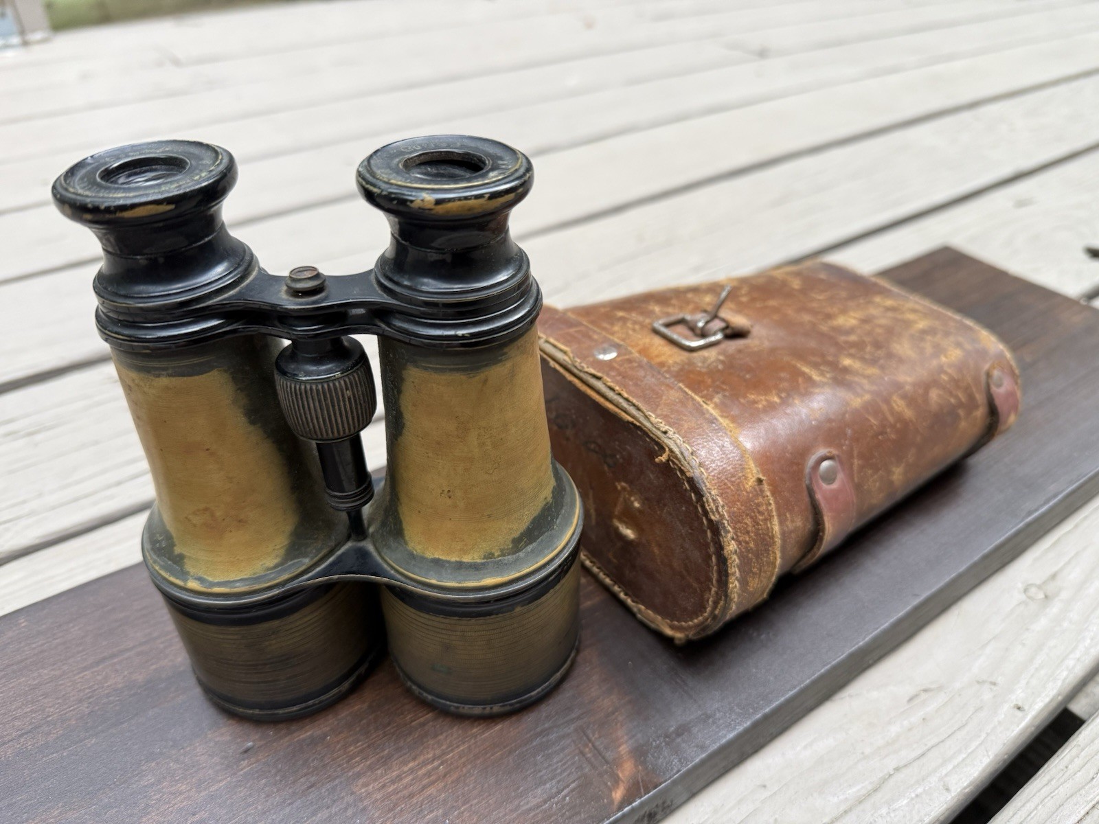 Antique pair of Lemaire Paris binoculars/opera glasses, manufactured in France Antique pair of Lemaire Paris binoculars/opera glasses, manufactured in France