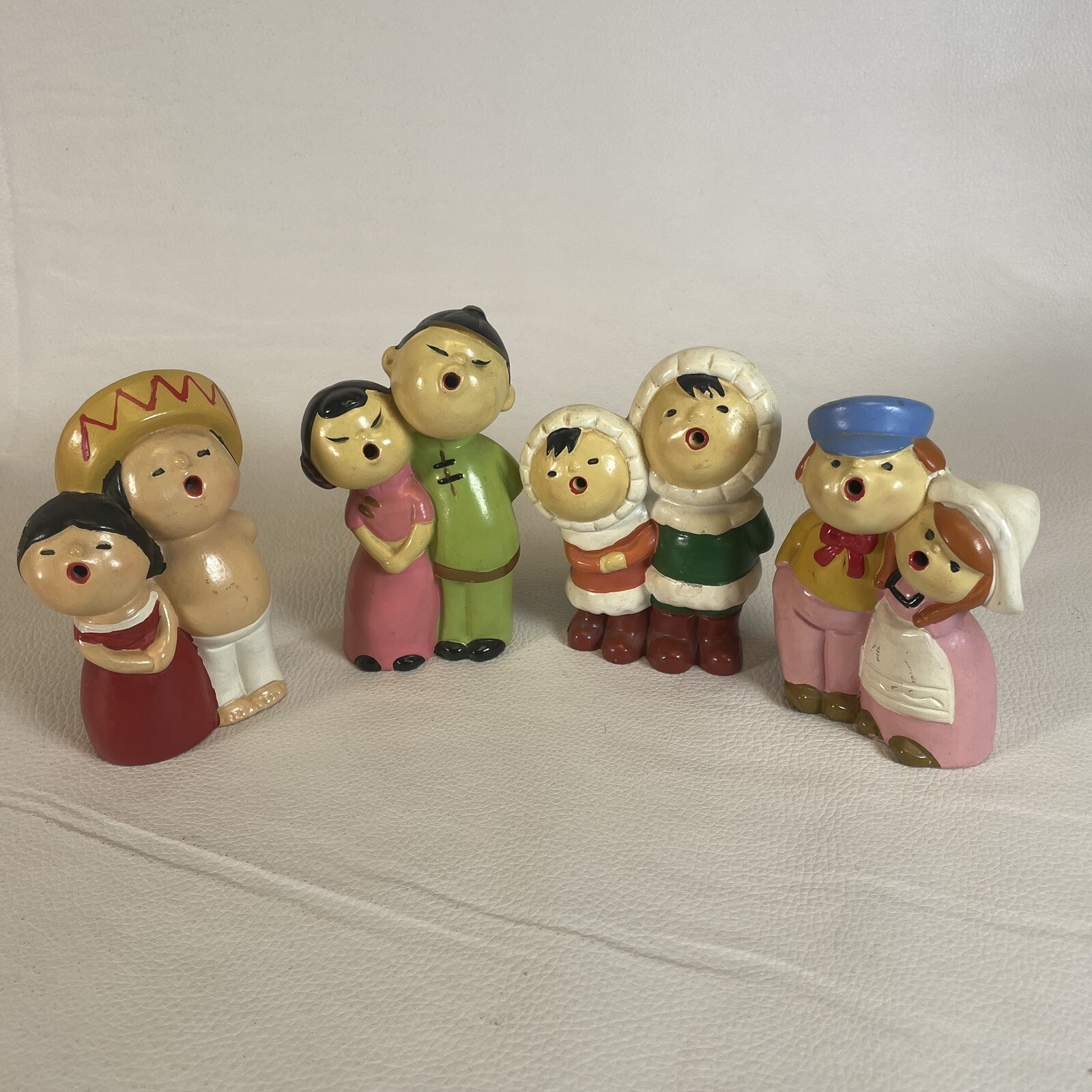 (4)  Vtg 1960s World Gift Fair Souvenir Painted Singing Figures Japan-READ