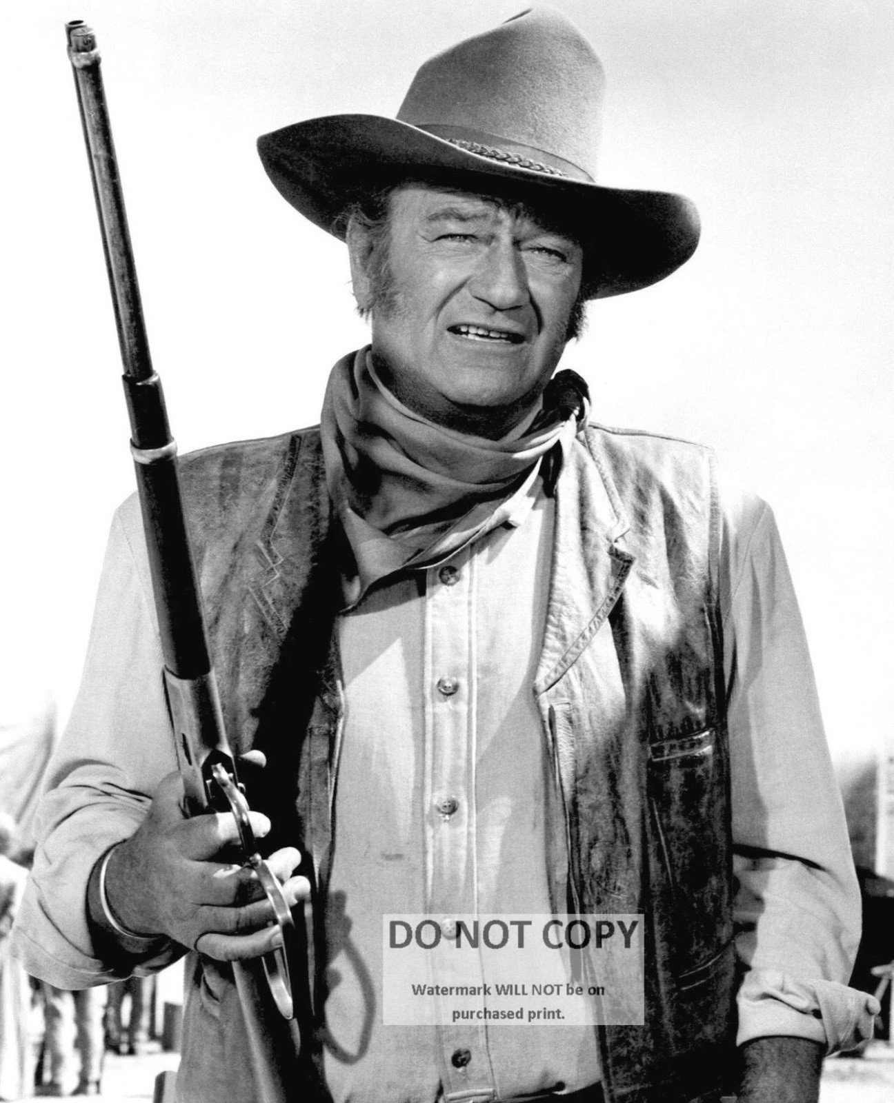 JOHN WAYNE LEGENDARY ACTOR - 8X10 PUBLICITY PHOTO