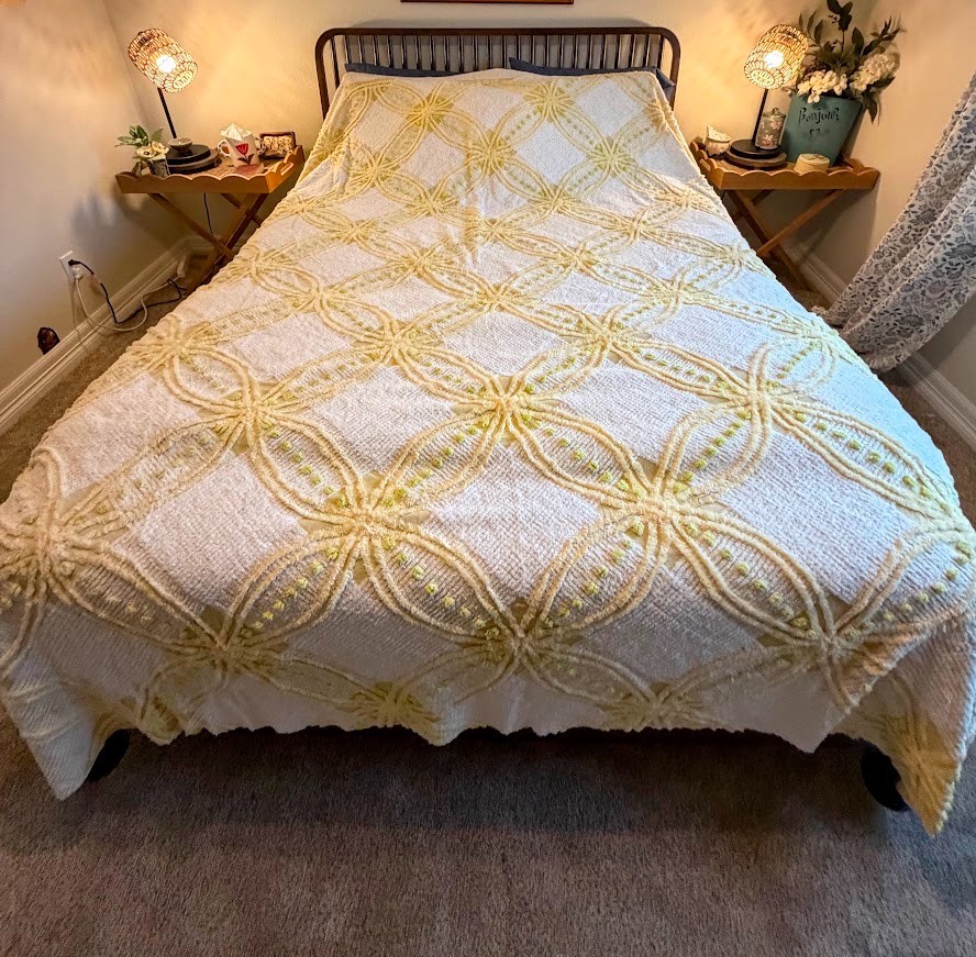 vintage chenille bedspread Queen 100x90inches excellent condition Yellow/white