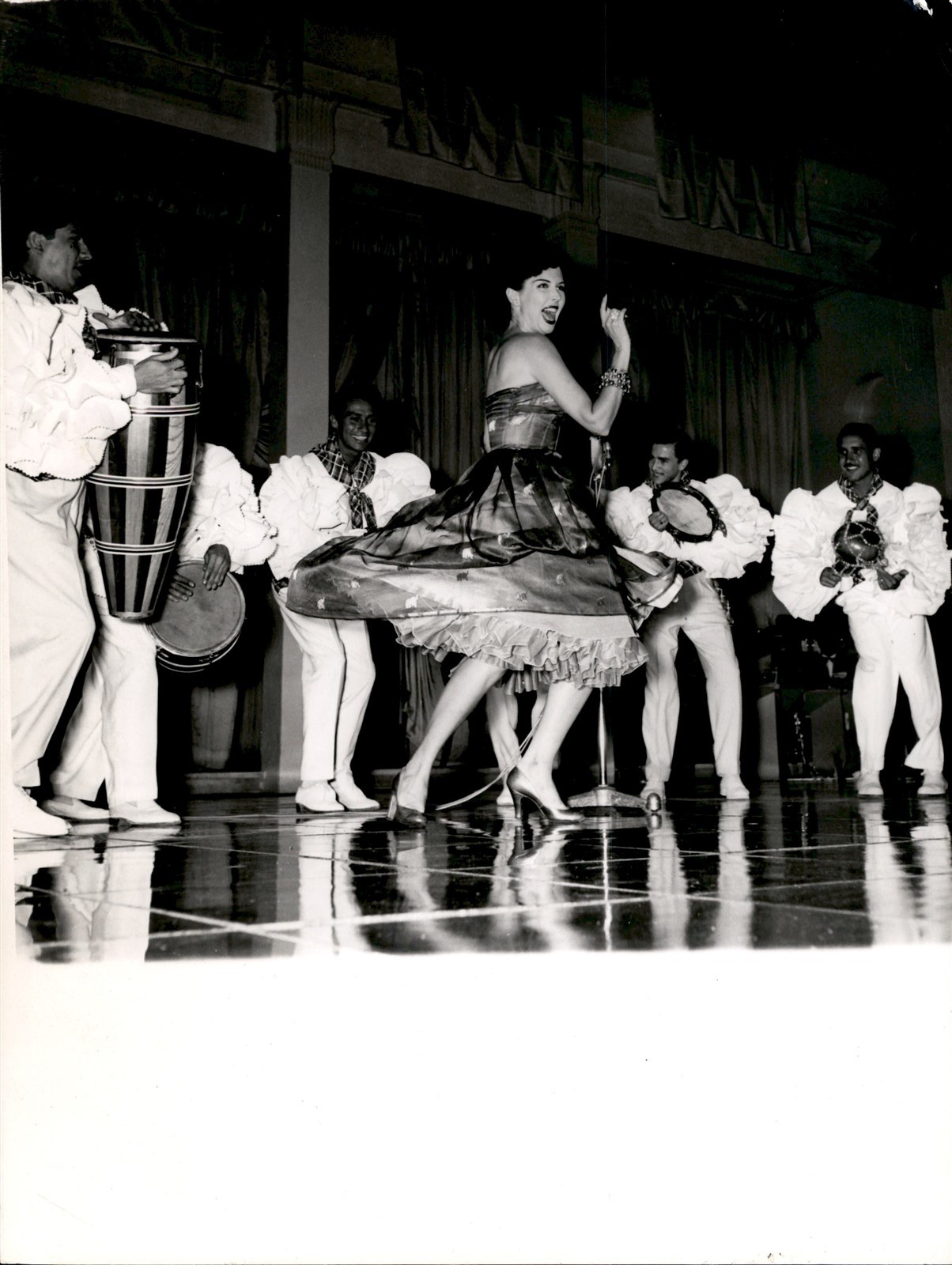CGE86 Original Ed Quinn Photo 1940s-50s BEAUTIFUL DANCER & ACTRESS ANN MILLER CGE86 Original Ed Quinn Photo 1940s-50s BEAUTIFUL DANCER & ACTRESS ANN MILLER