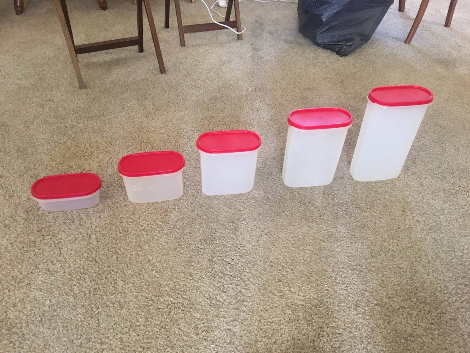 Tupperware Modular Mates Oval containers (Set of Five) Preowned, includes lids Tupperware Modular Mates Oval containers (Set of Five) Preowned, includes lids
