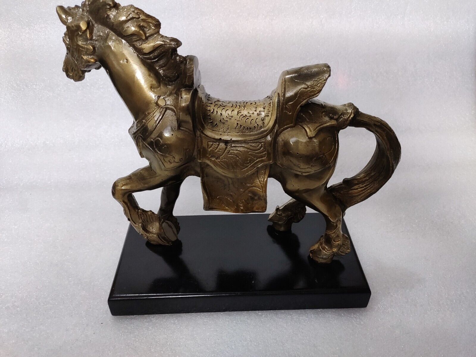 Horse Statue Figurine with Base 10\