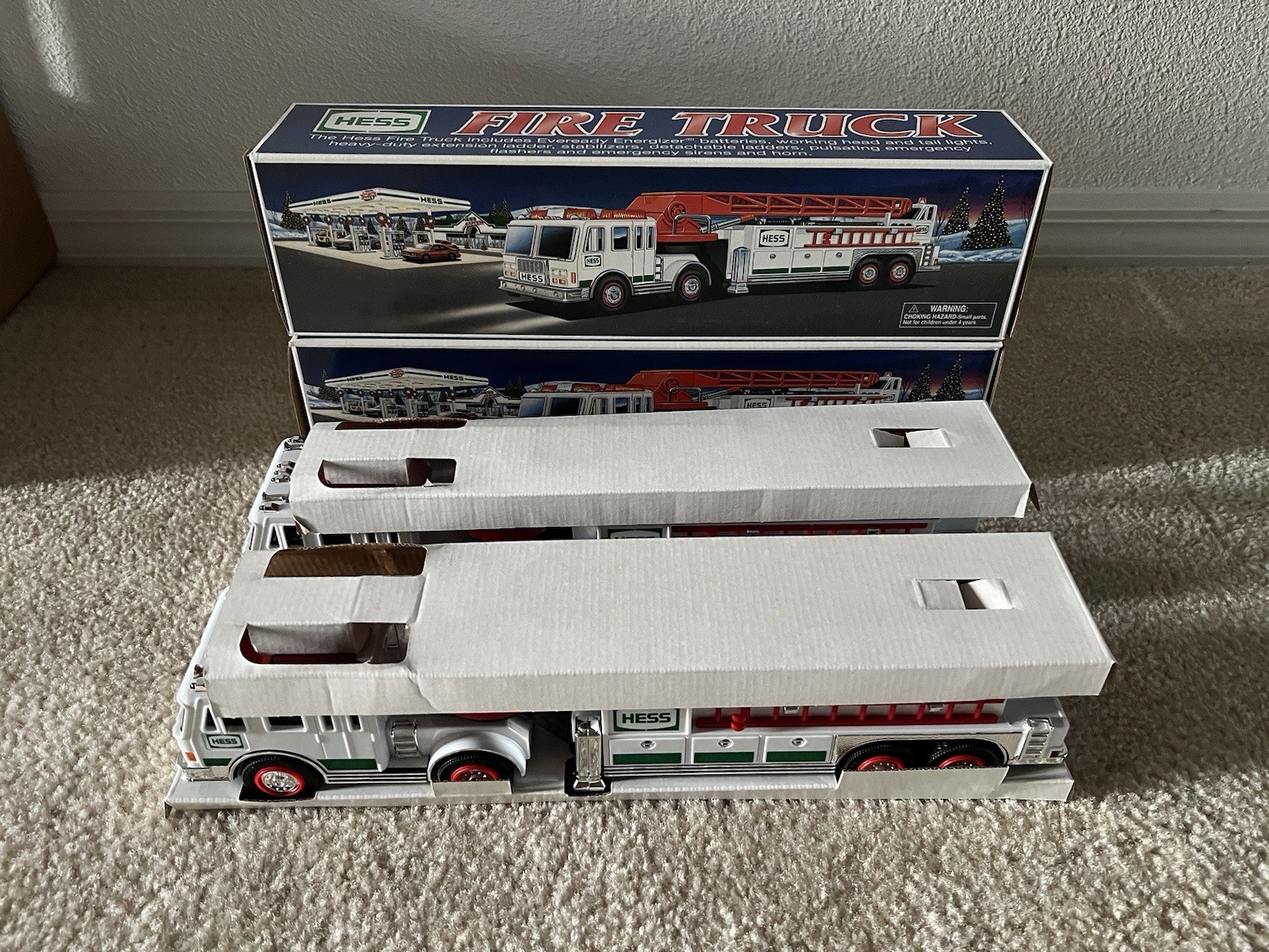 2000 Hess Toy Truck Fire Truck Ladder Truck Tiller-New In Original Box