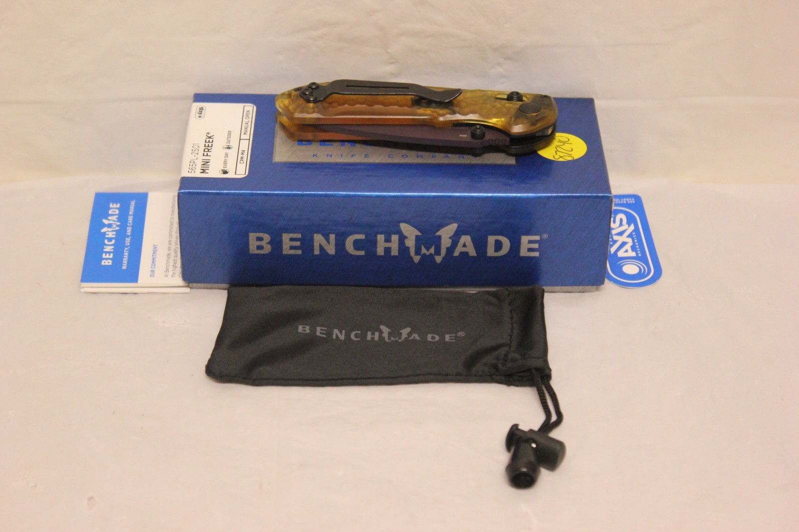 Benchmade 565PL-2501 Mini Freek CPM-M4 Amber Ultem AXIS Lock EDC Knife E2B1 Benchmade 565PL-2501 Mini Freek CPM-M4 Amber Ultem AXIS Lock EDC Knife E2B1