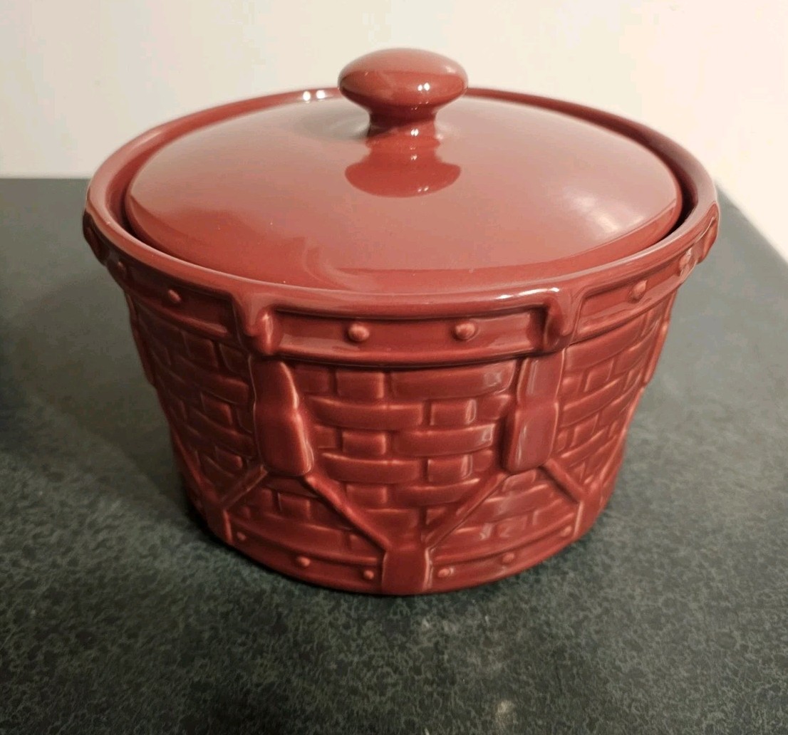 Longaberger Pottery Woven Traditions Burgundy Drum Crock With Lid Longaberger Pottery Woven Traditions Burgundy Drum Crock With Lid