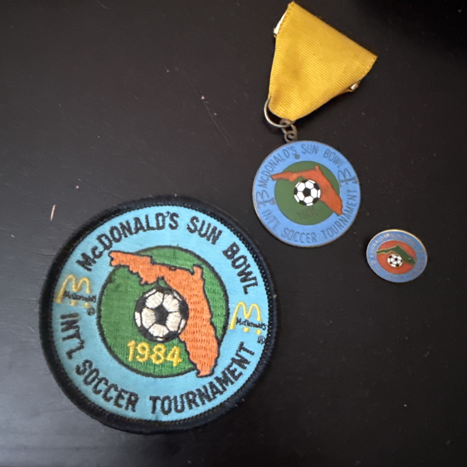 1984 Vintage Soccer Team Club Patch McDonald\'s Sun Bowl Tampa Florida Pin Medal