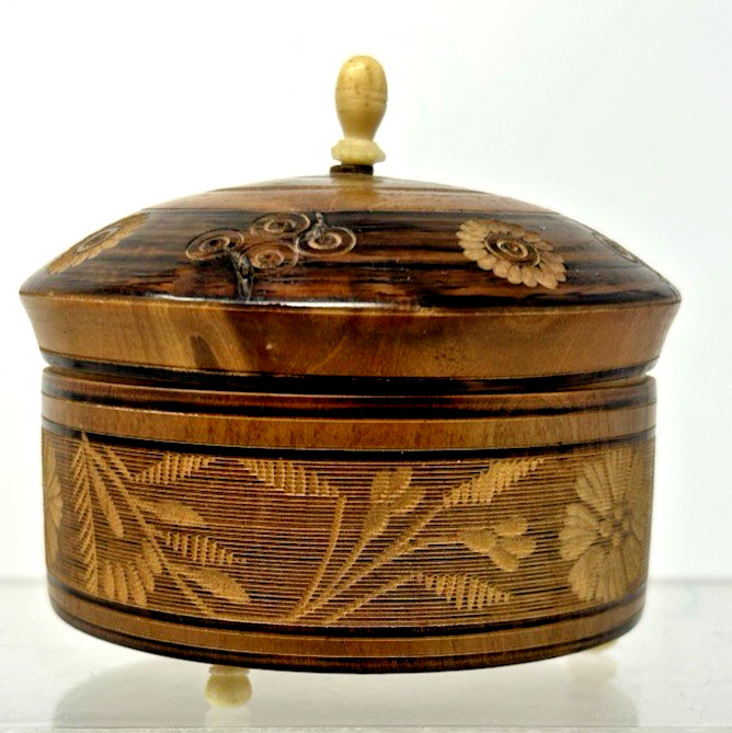 Vintage Hand Turned Wood Trinket Box with Etched Floral Design Mexican Folk Art Vintage Hand Turned Wood Trinket Box with Etched Floral Design Mexican Folk Art