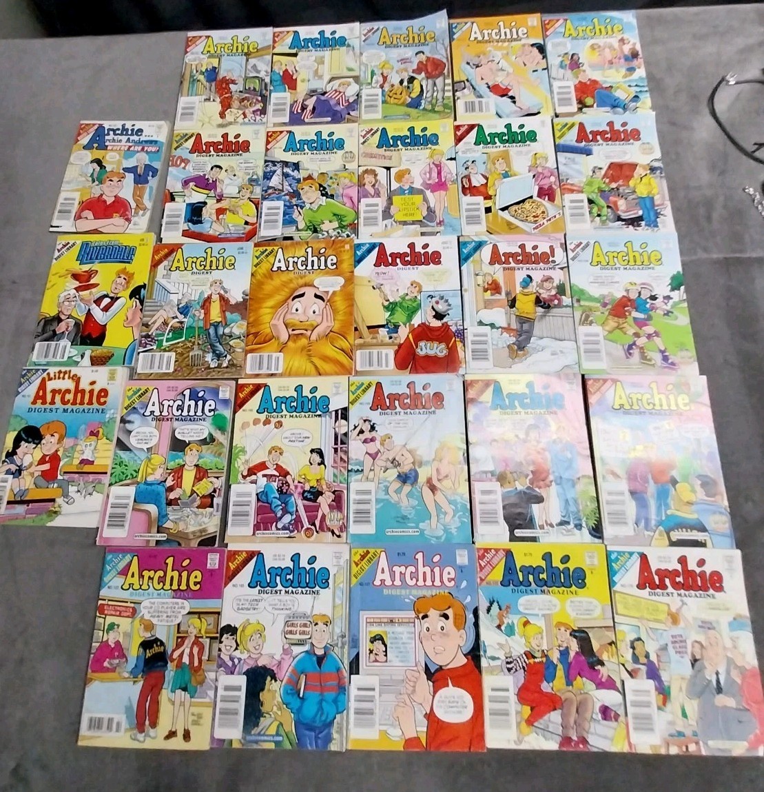 Vintage Archie Digest Magazine Lot Of 28 Comics