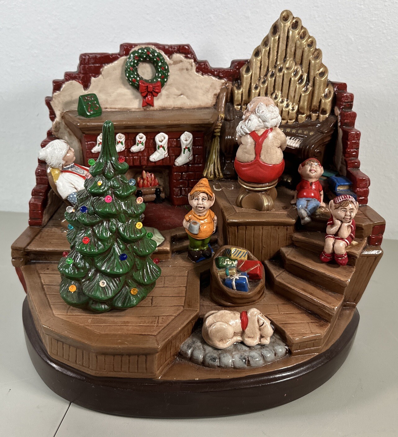Vintage Musical Christmas Mr & Mrs Claus Scene w/ Elves & Fireplace WORKS- READ