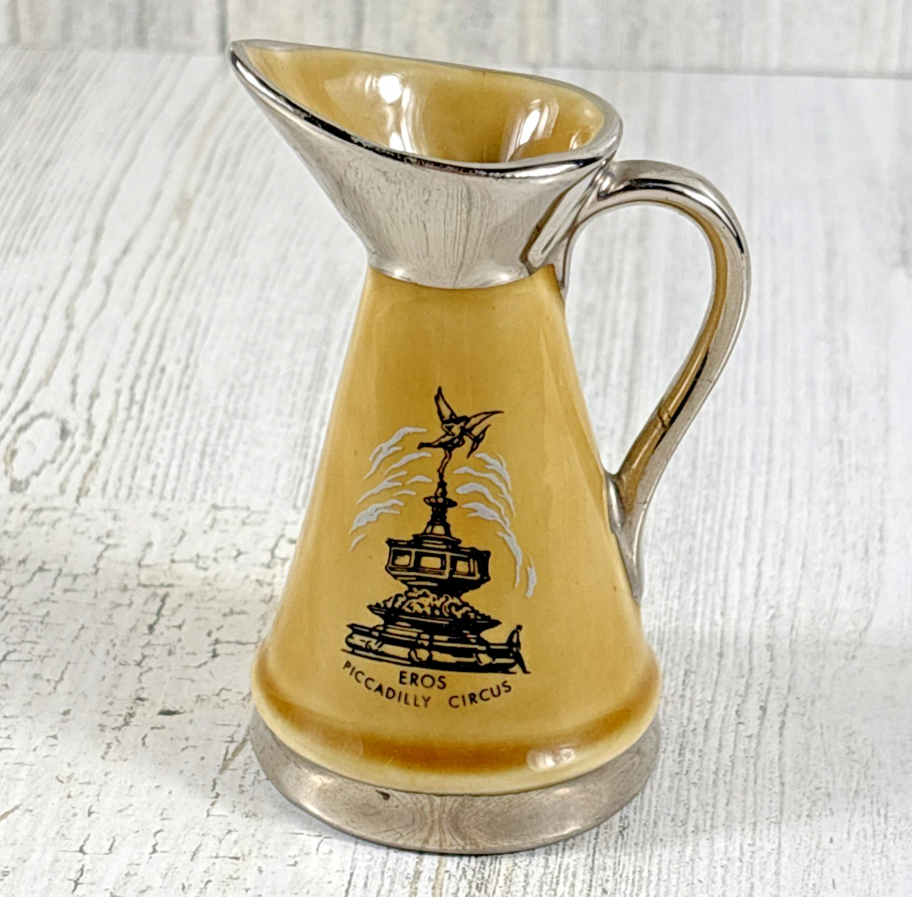Wade Pottery Souvenir Ewer Pitcher Piccadilly Circus Square Eros Ireland 3.5 Wade Pottery Souvenir Ewer Pitcher Piccadilly Circus Square Eros Ireland 3.5