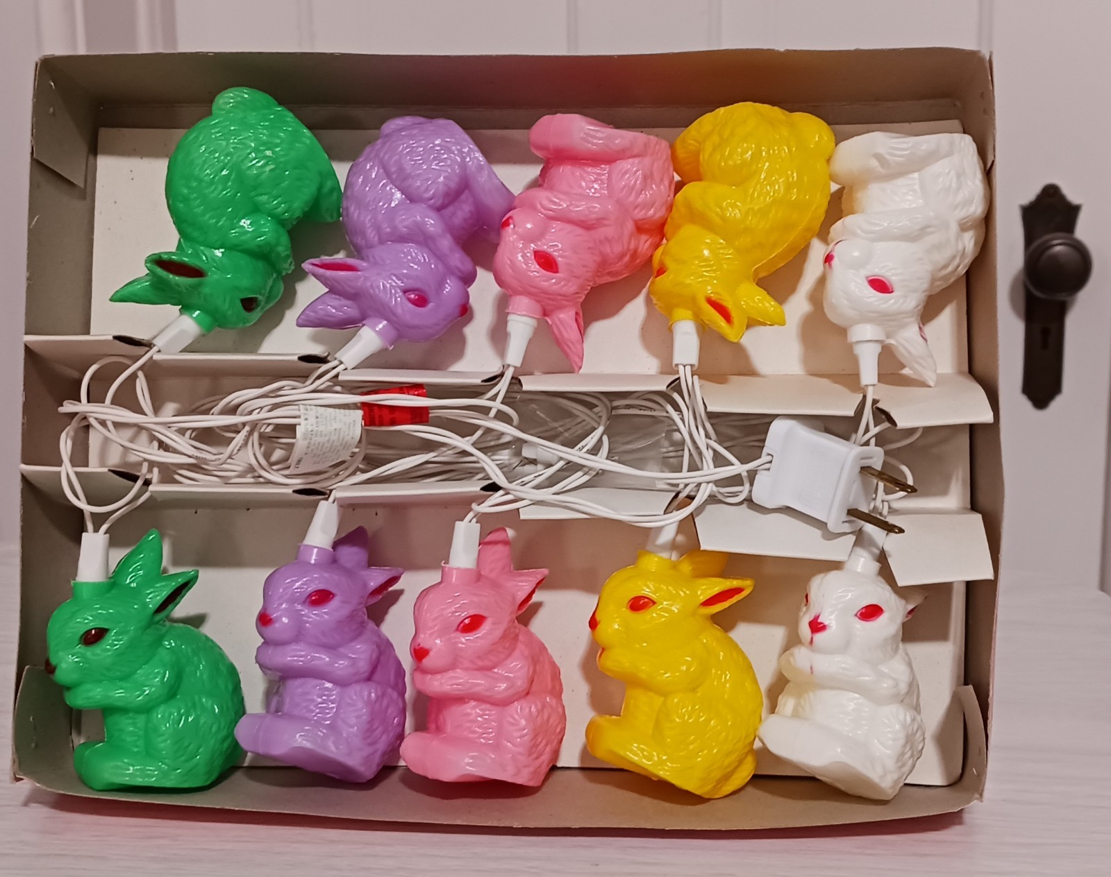 Vintage Easter 1980s Rabbit Bunny Light Cover String Light Set Works Vintage Easter 1980s Rabbit Bunny Light Cover String Light Set Works
